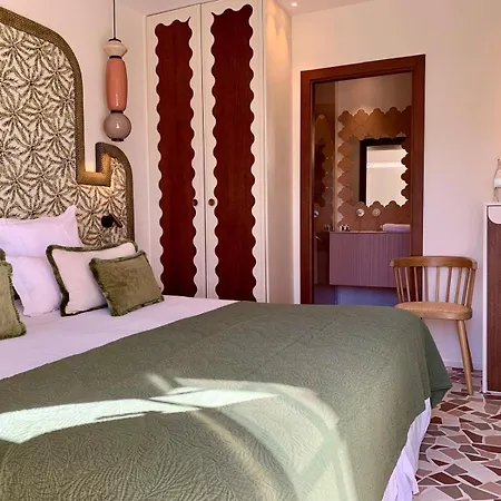 Готель Lou Cagnard