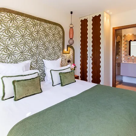 Lou Cagnard Готель 4*