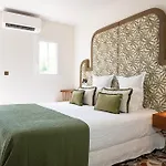 Hotell Lou Cagnard 4*