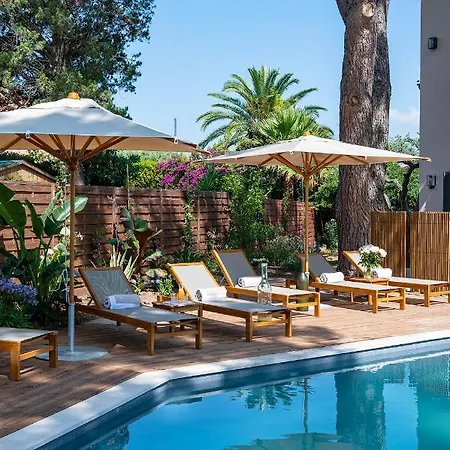 Lou Cagnard Hotel 4*
