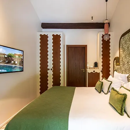 Lou Cagnard Hotell