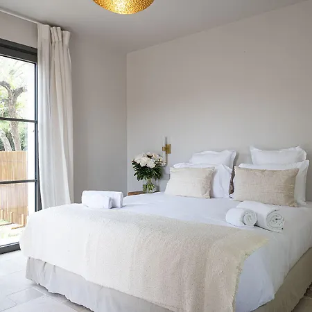 Lou Cagnard ホテル